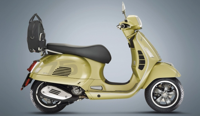 Ra mắt phiên bản vespa 75th anniversary primavera và vespa gts nhằm kỷ niệm 75 năm thành lập