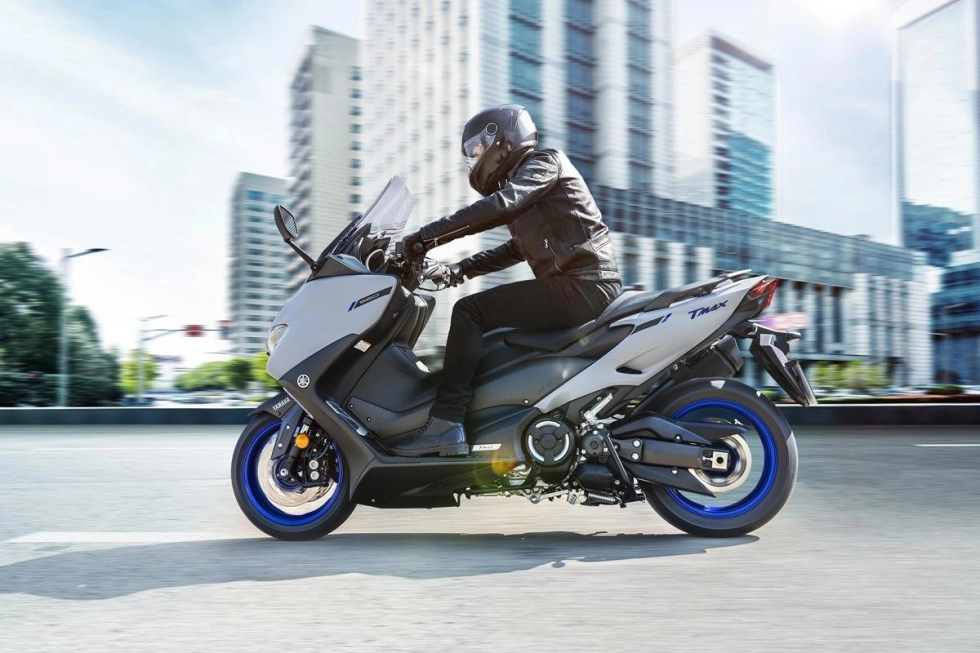 Ra mắt yamaha tmax 2020 với động cơ mạnh nhất từ trước đến nay