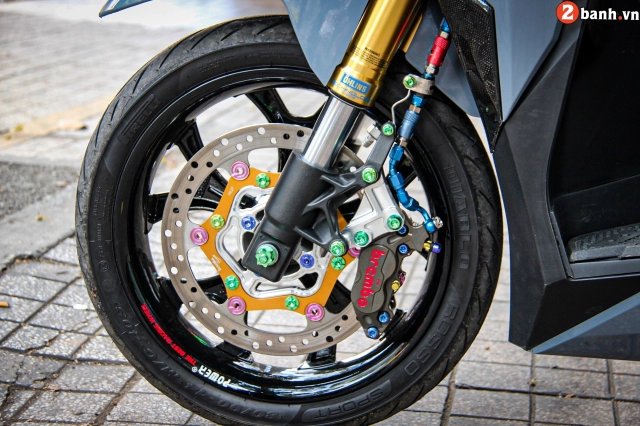 Săm soi vario độ phuộc upside down và ohlins ttx đỉnh đụng nóc