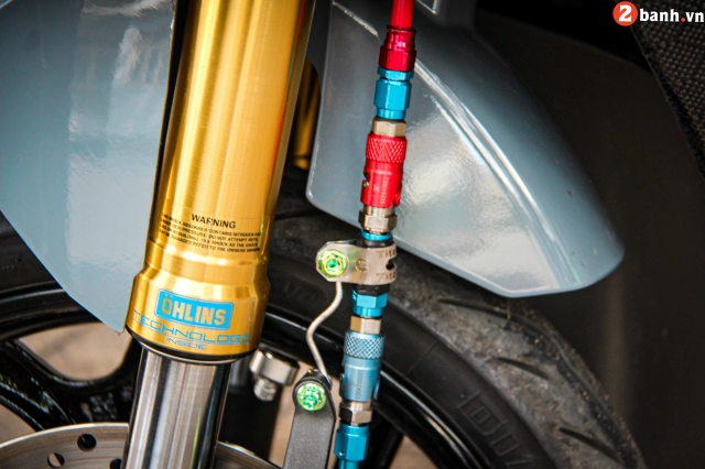 Săm soi vario độ phuộc upside down và ohlins ttx đỉnh đụng nóc