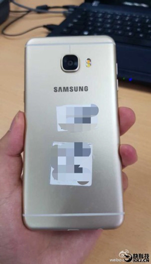 Samsung galaxy c5 vỏ kim loại lộ hoàn toàn