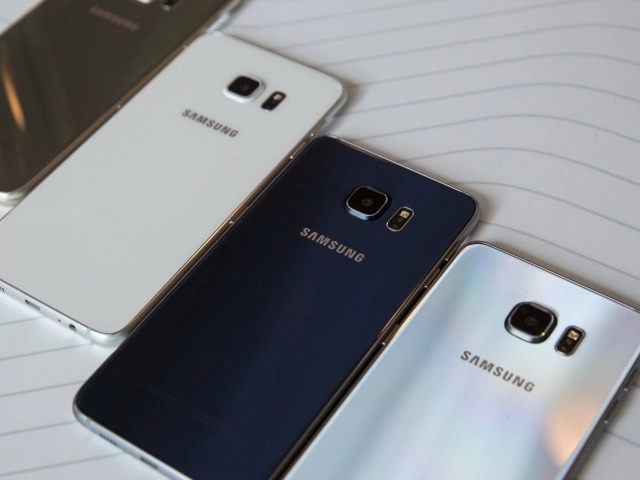 Samsung sắp trình làng màn hình oled có khả năng co giãn