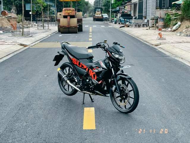 Satria 150 bản độ kiểng sở hữu cặp mâm đã tuyệt chủng