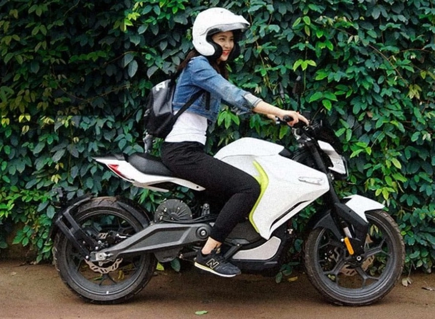 Sur-ron white ghost e-bike chào hàng phân khúc động cơ xe điện