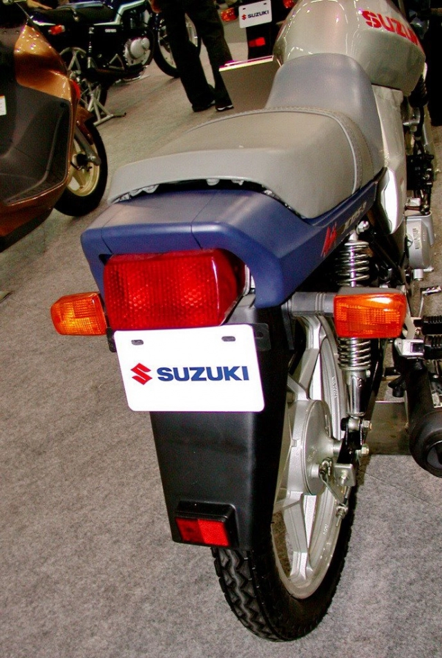 Suzuki dự kiến sẽ giới thiệu katana 150 cạnh tranh với honda cb150r 