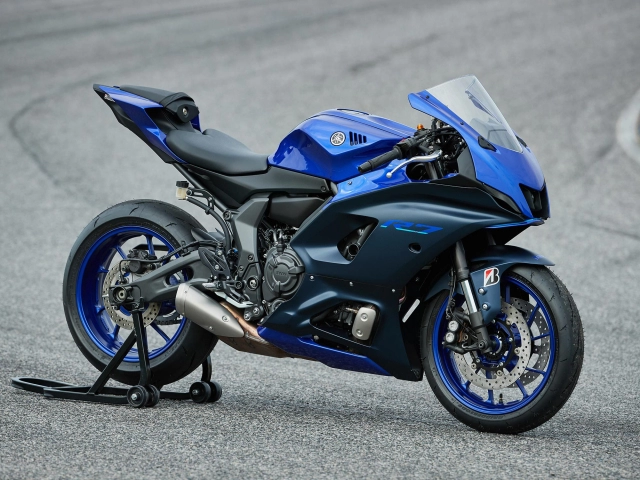 Suzuki gsx-660rr 2 xi-lanh v-twin hoàn toàn mới thách thức yamaha r7