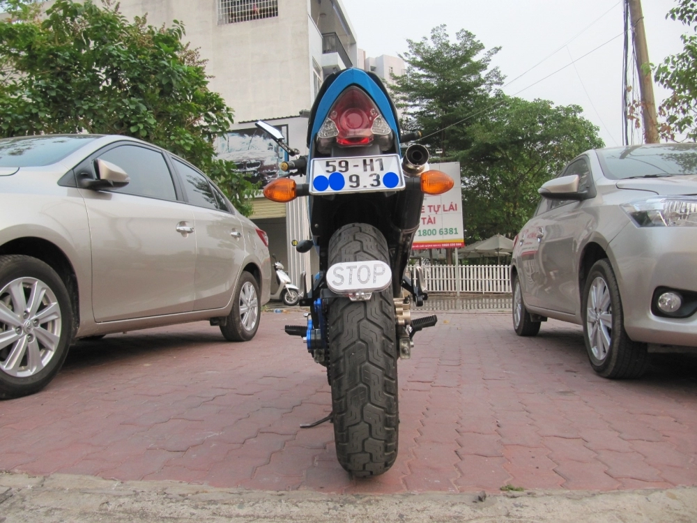 Suzuki raider 150 độ super moto