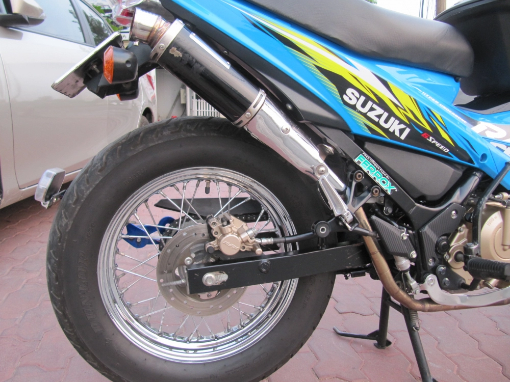 Suzuki raider 150 độ super moto