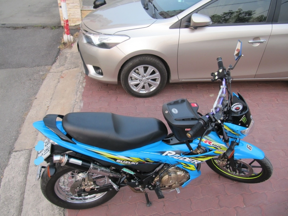 Suzuki raider 150 độ super moto