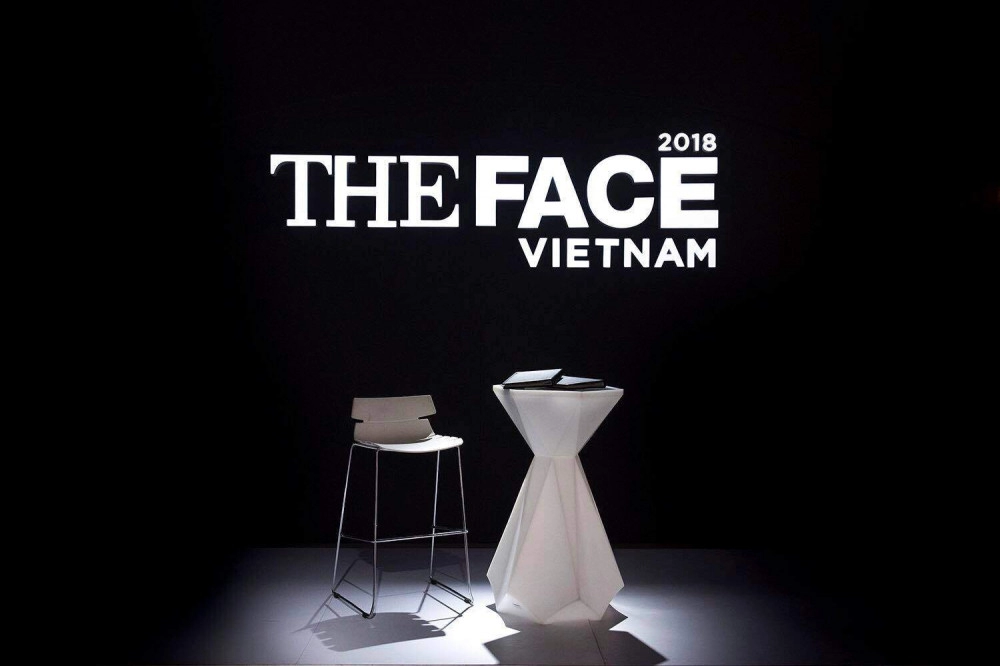 The face việt nam minh hằng chân ngắn đòi bắn nát team chân dài