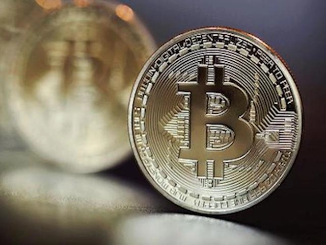 Tiền ảo bitcoin rớt giá không phanh nhà đầu tư lo sốt vó