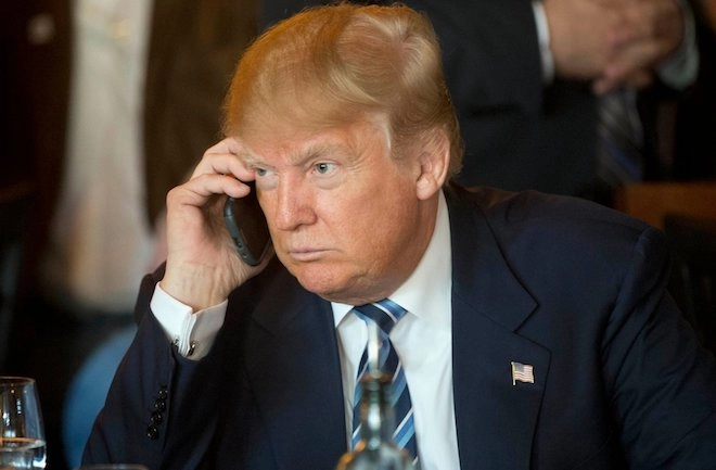 Tổng thống donald trump chỉ cài đặt một ứng dụng trên iphone