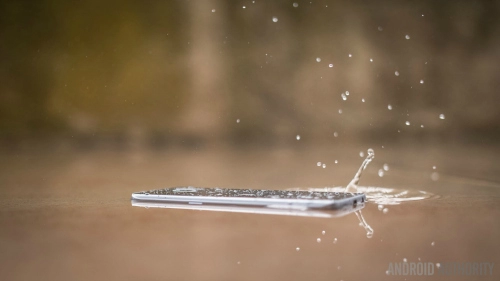 Top 5 smartphone chống nước tốt nhất năm 2016