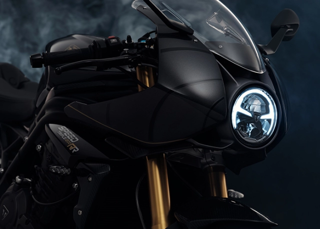 Trình làng triumph speed triple 1200 rr bond edition độc đáo tuyệt đẹp