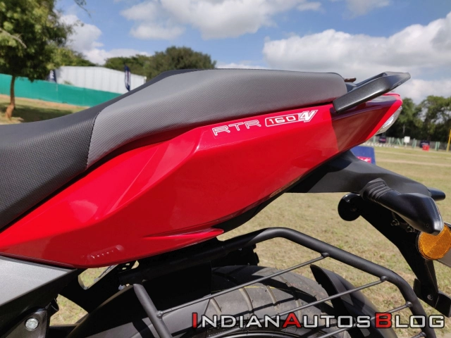 Tvs apache rtr 160 4v xe ngầu nhiều trang bị nhưng giá chỉ 35 triệu