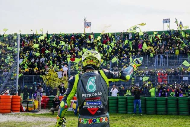 Valentino rossi chính thức tạm biệt motogp