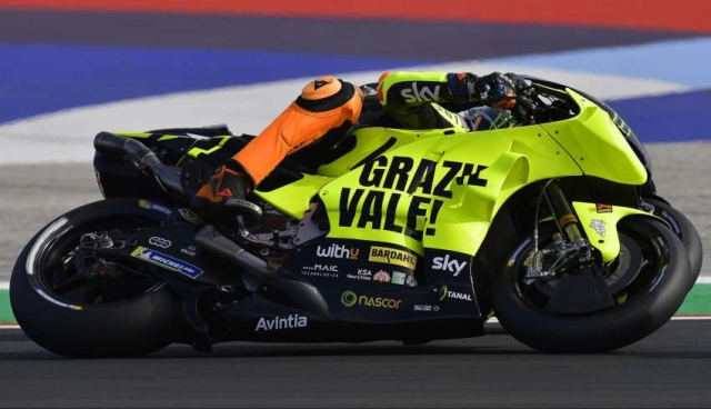Valentino rossi chính thức tạm biệt motogp