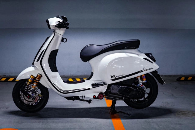 Vespa độ lộng lẫy với vai diễn bạch công tử nam kỳ