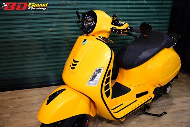 Vespa gts 300 super độ tỉ mỉ và cực chất đến từng chi tiết