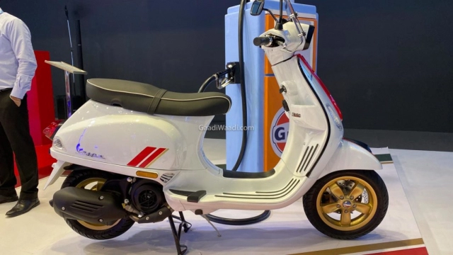 Vespa racing sixties mới ra mắt giá chỉ từ 38 triệu đồng