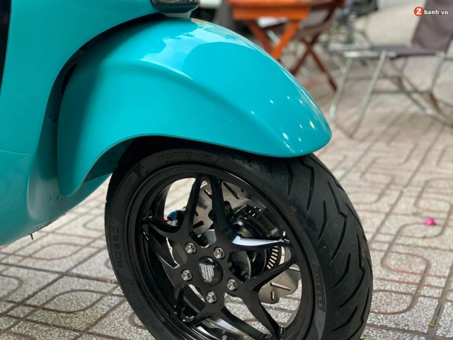 Vespa sprint độ trở thành cực phẩm sau khi được trau chuốt tỉ mỉ