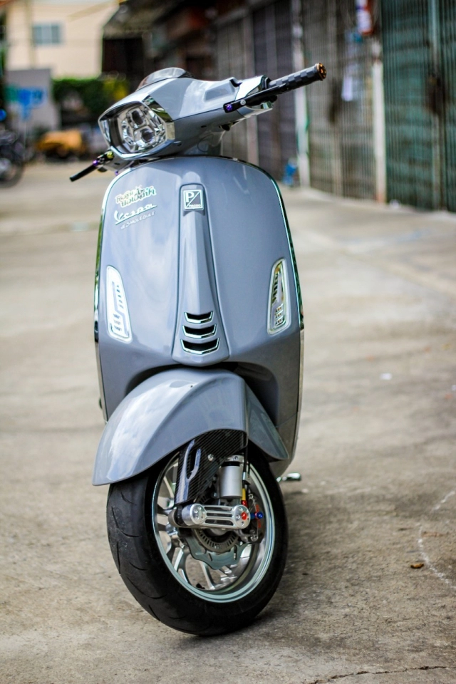 Vespa sprint sở hữu hàng loạt trang sức cao cấp gây mê người đọc