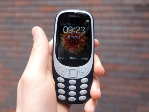 Video nokia 3310 chạy ngon sau 3 lần thả rơi