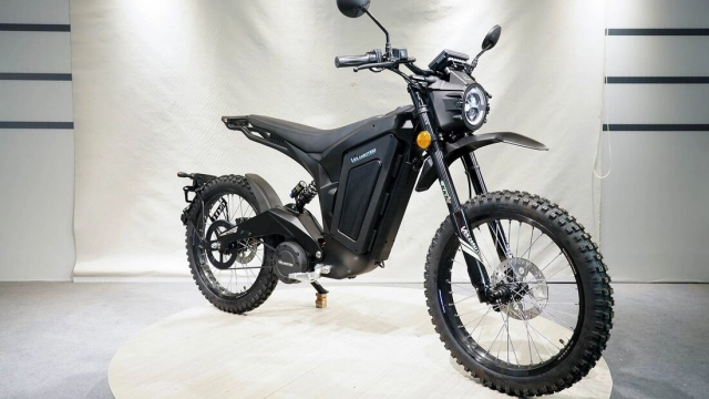 Vmx08 - một chiếc enduro điện siêu nhẹ với trọng lượng chưa đến 50 kg