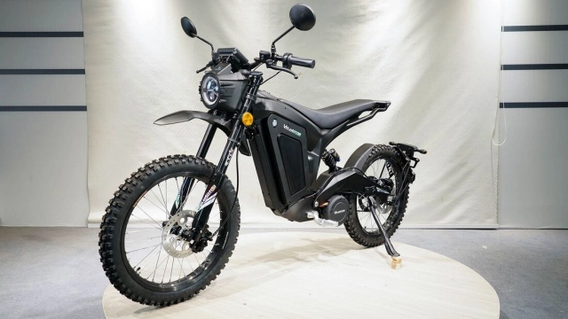 Vmx08 - một chiếc enduro điện siêu nhẹ với trọng lượng chưa đến 50 kg