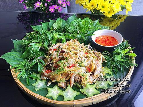 Vợ nấu bữa cơm chiều ngon ăn xong chồng con xung phong ngay đi rửa bát