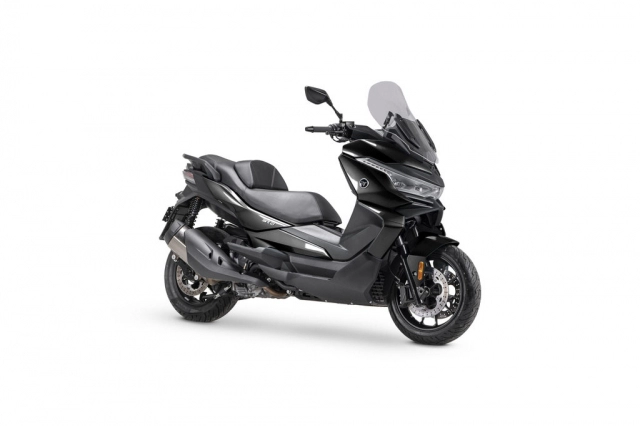 Voge sfida sr4 - mẫu xe tay ga 350cc đẹp và nhiều tính năng