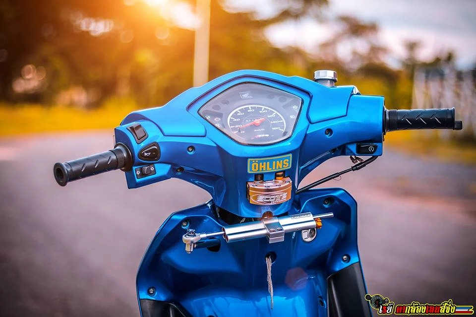 Wave 110 độ lấy đi nhiều cảm xúc cho người xem của biker thailand