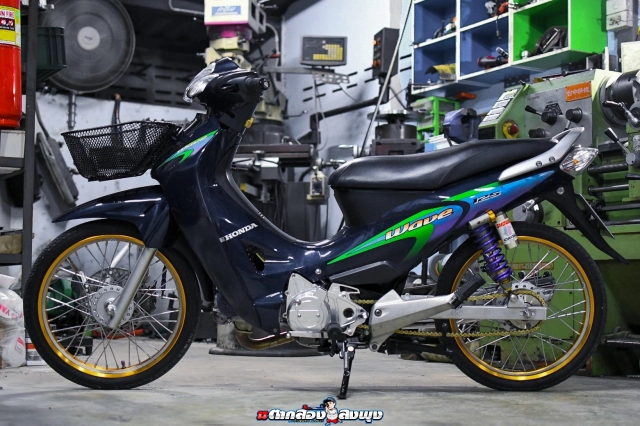 Wave 125 đời đầu trở nên điên cuồng hơn rất nhiều với động cơ 4 van