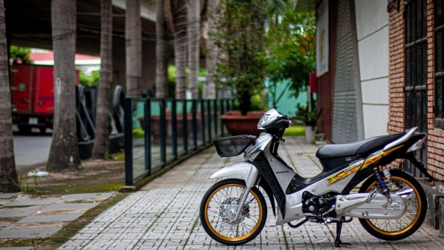 Wave 125 không độ thế này thì độ thế nào