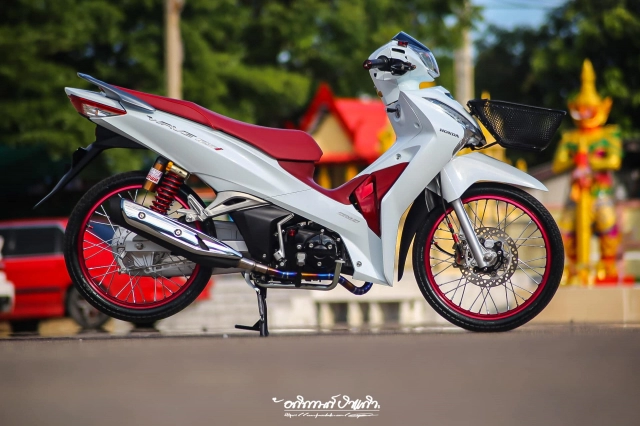 Wave 125i sang chảnh với dàn brembo race gần trăm triệu