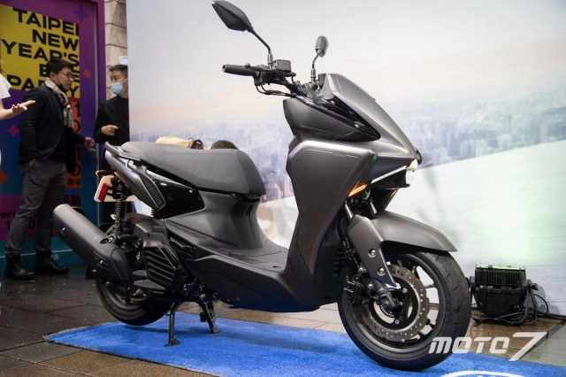 Yamaha augur 2023 khuấy động thị trường với công nghệ đèn lái xe hơi