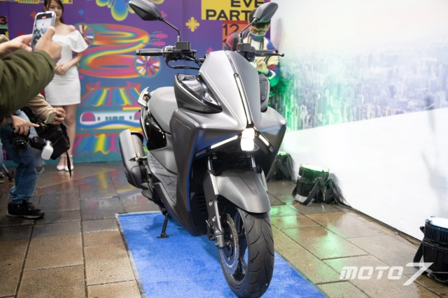 Yamaha augur 2023 khuấy động thị trường với công nghệ đèn lái xe hơi