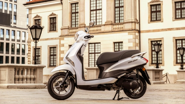 Yamaha delight 2021 giống latte nhưng giá lại có giá hơn 90 triệu đồng