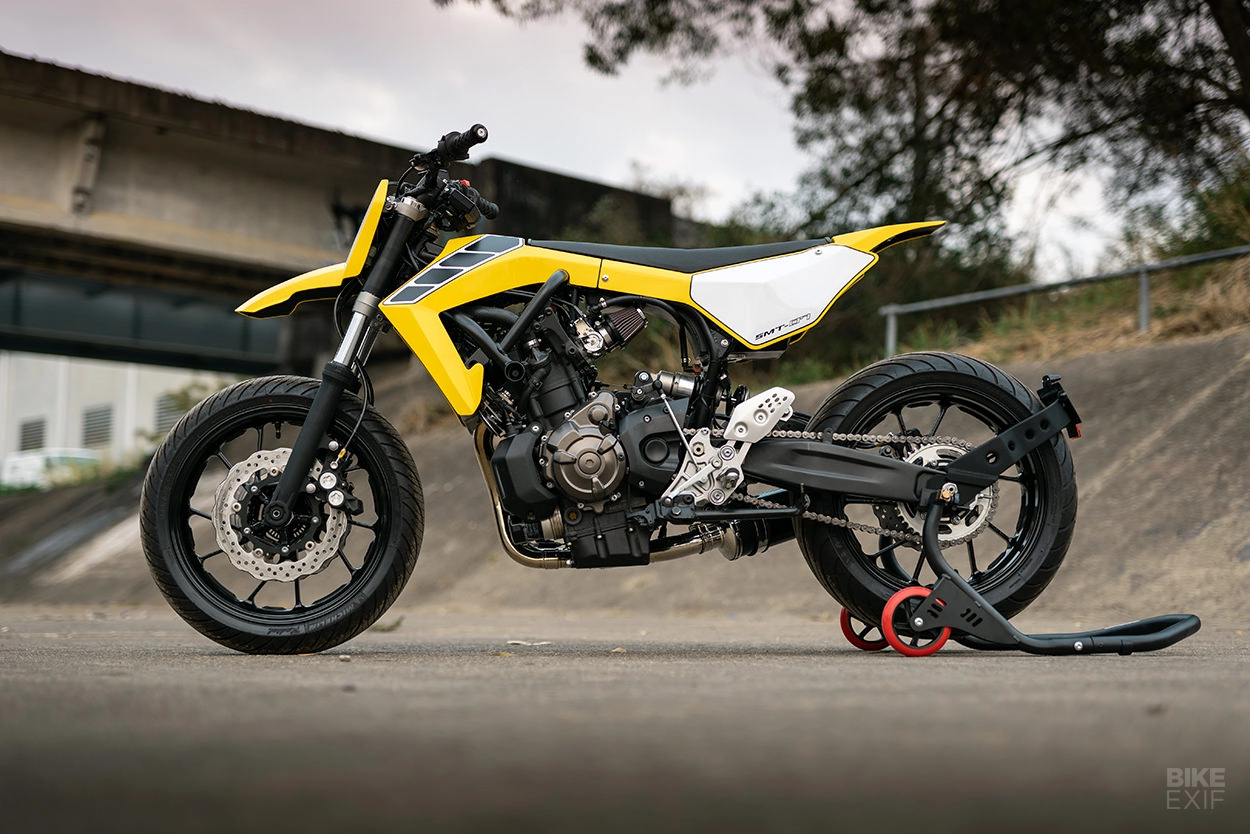 Yamaha mt-07 thay hình lột xác với phong cách supermoto từ queensland