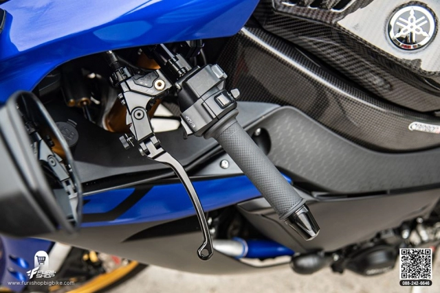 Yamaha r1 độ căng cứng với gói phụ kiện sang chảnh