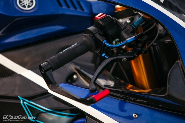 Yamaha r1 độ chất chơi mê hoặc người nhìn với phong cách racing