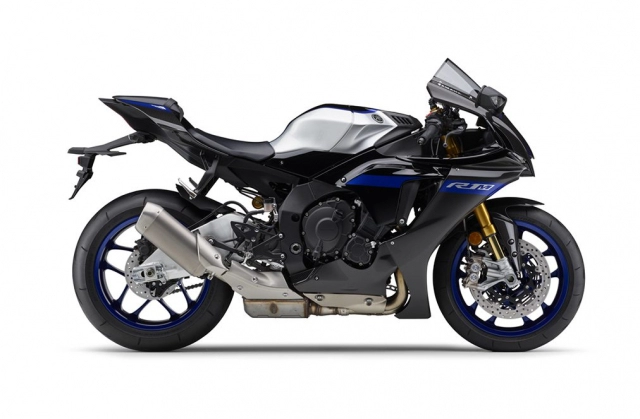 Yamaha r1 và r1m 2022 đã có giá bán tại châu á