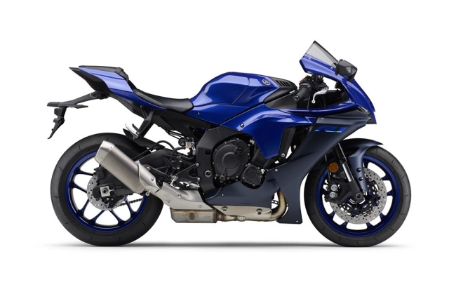 Yamaha r1 và r1m 2022 đã có giá bán tại châu á