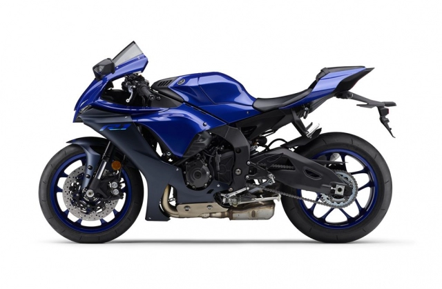 Yamaha r1 và r1m 2022 đã có giá bán tại châu á