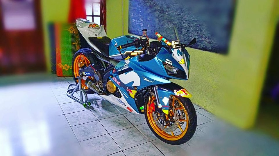 Yamaha r15 độ - con quái thú hầm hố ngủ quên của biker indo
