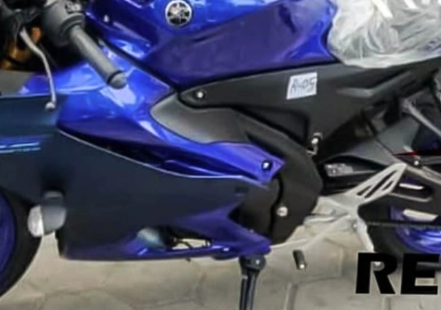 Yamaha r15 v4 r15m bất ngờ xuất hiện tại đại lý