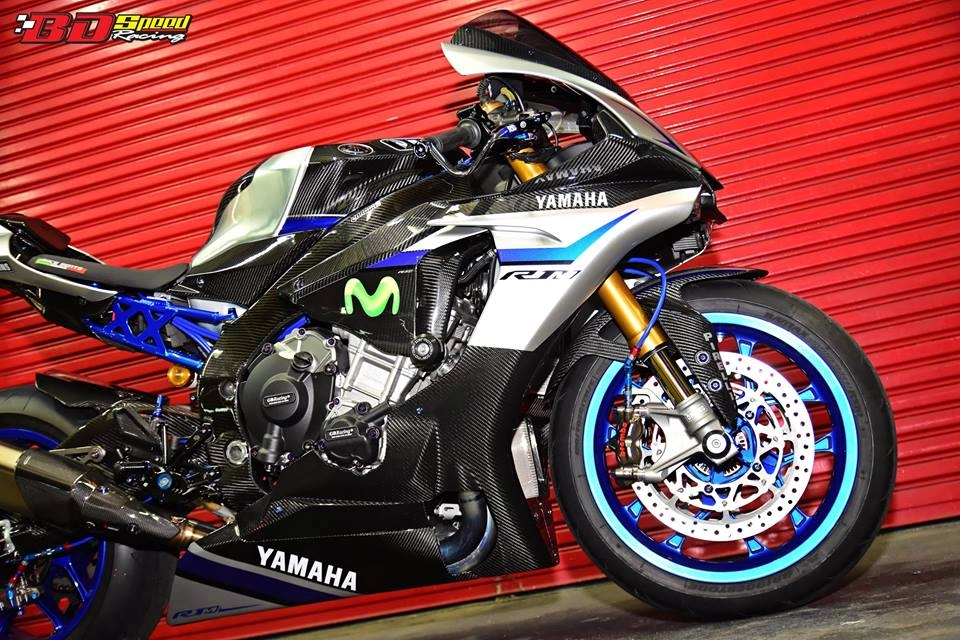 Yamaha r1m đầy sức hấp dẫn với body carbon fiber