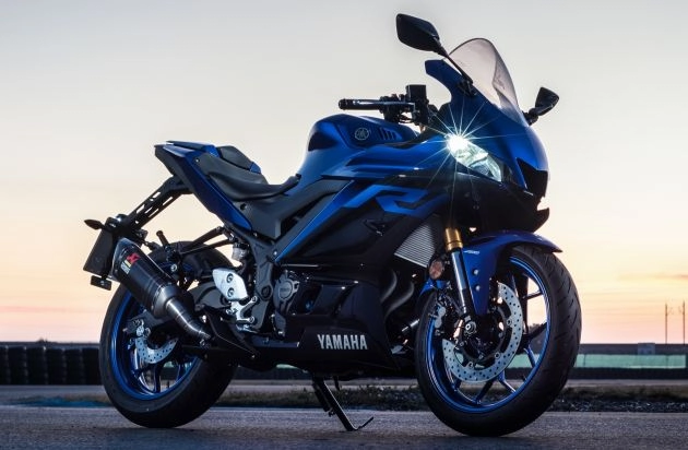 Yamaha r3 2019 trang bị thêm gói phụ kiện chính hãng với giá bán đề xuất từ 4999 usd