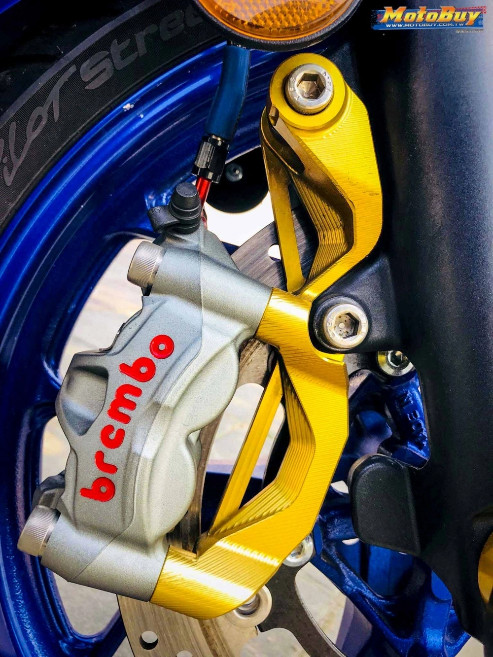 Yamaha r3 bản độ chuẩn mực với sức hút khó cưỡng từ biker đài loan