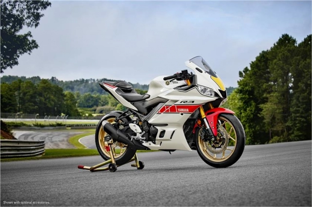 Yamaha r3 wgp 60th anniversary edition được bán tại nhật bản với số lượng giới hạn